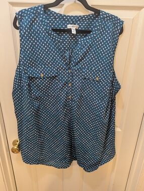 Croft & Barrow Blue Printed Sleeveless Blouse